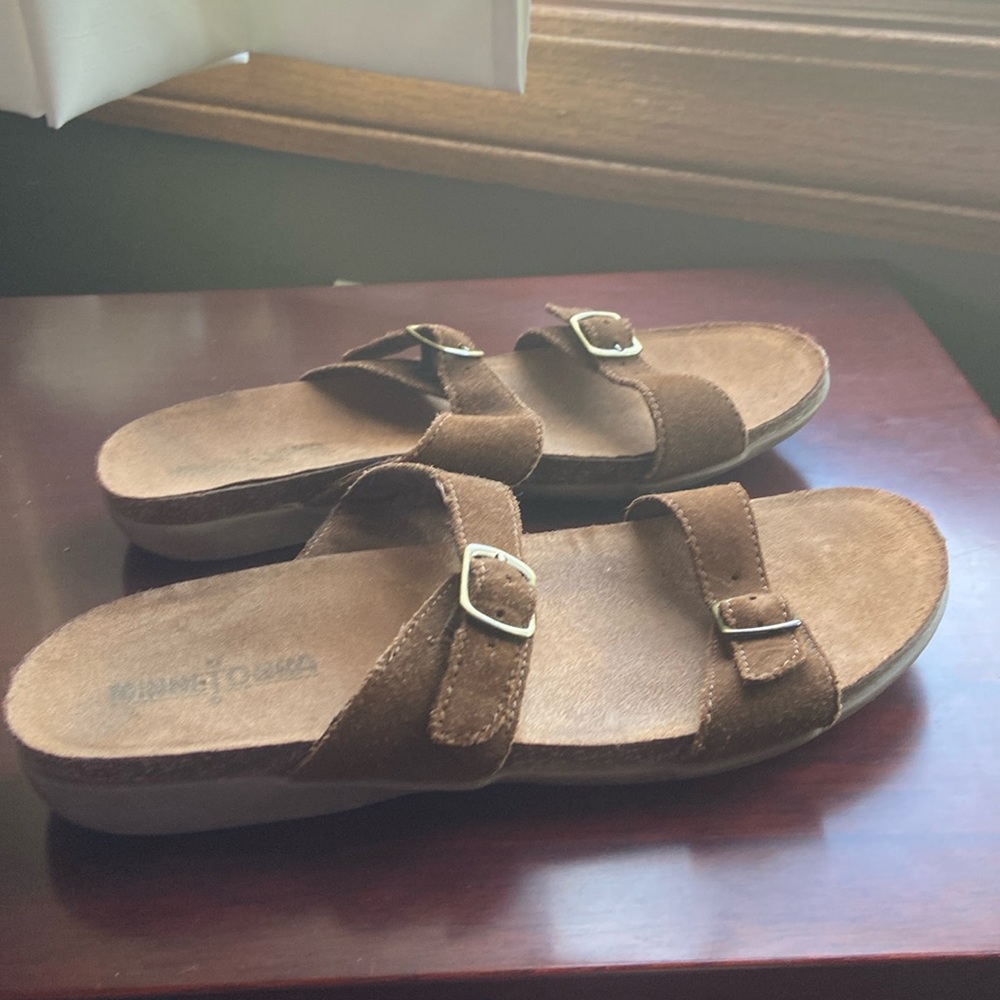Minnetonka suede sandals size 8